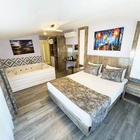 Castle Light Boutique Kwatera prywatna Alanya